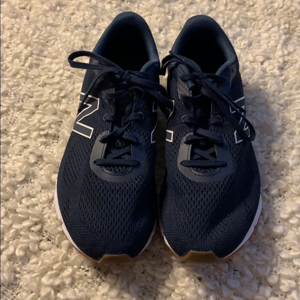 Navy Men’s New Balance Sneakers
